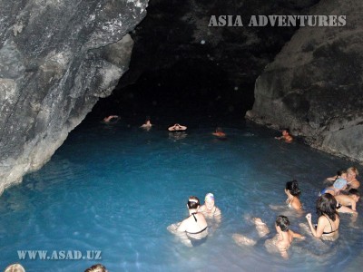 lake in the cave of Kov Ata