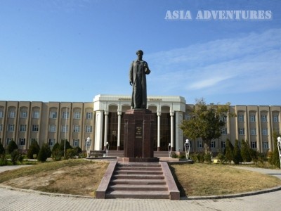 Мемориальный музей Ибн-сины (Авицены) Мемориальный музей Ибн-сины (Авицены)