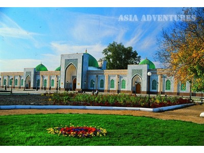 Al-Bukhari, religious – memorial complex