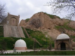 Hoja Daniyar mausoleum
